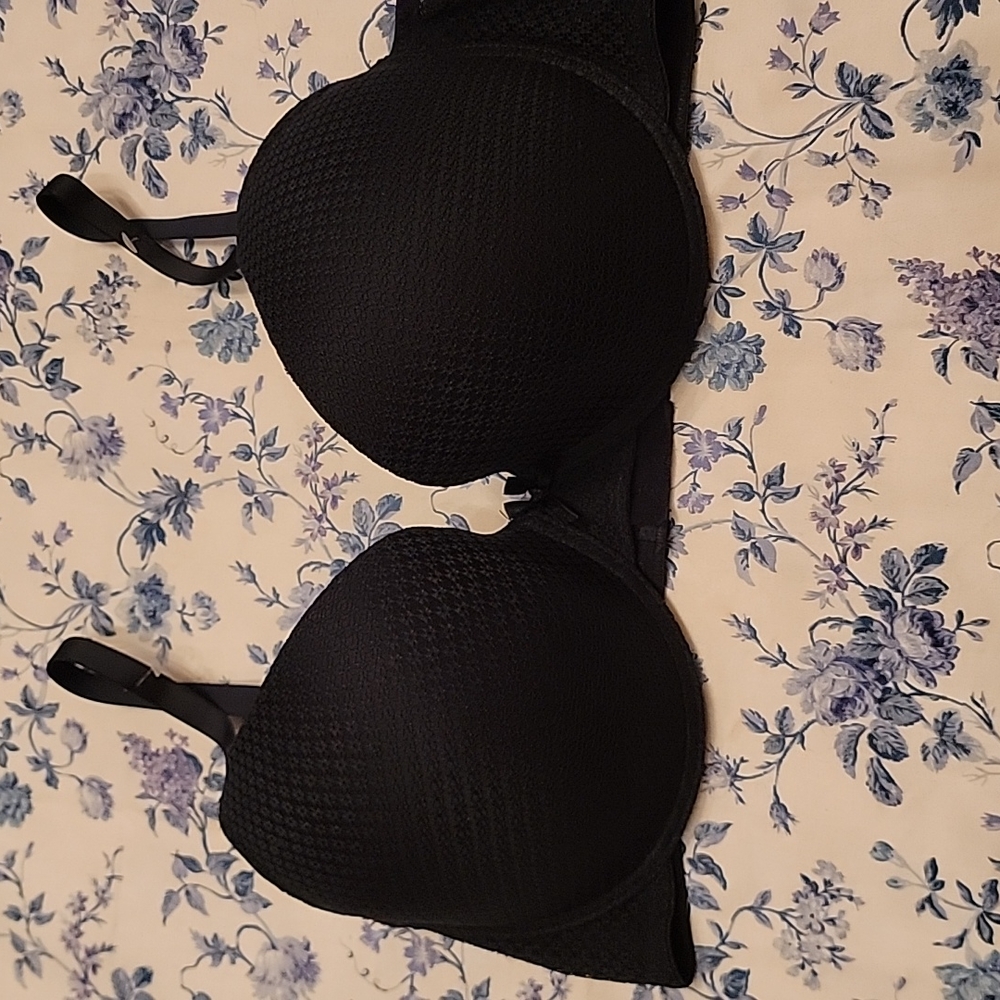 NWOT 42D Bra